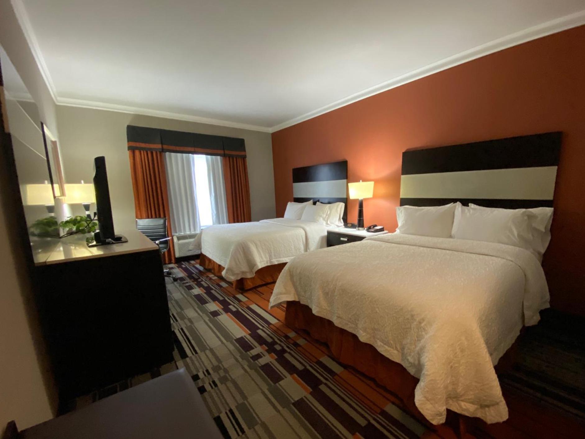 Hampton Hotel 3*